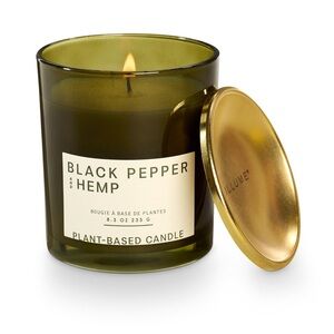 ILLUME BLACK PEPPER + HEMP SCENTED LIDDED CANDLE 7.4 ounce NWT